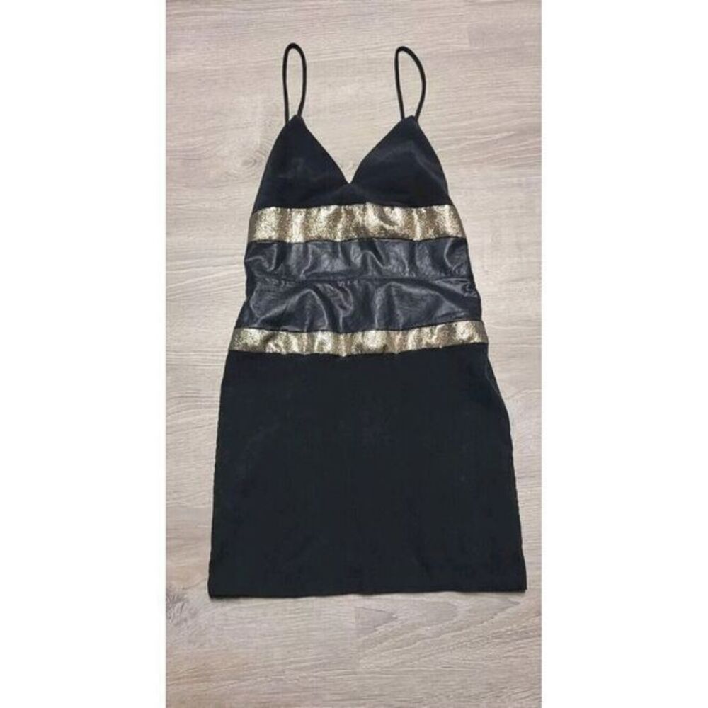 Hot & Delicious Women's‎ Black W/ Gold Stripes Sleeveless Dress Size Medium